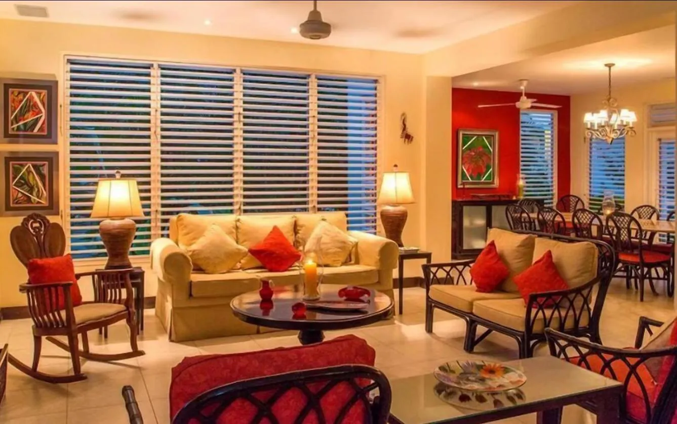 公寓 Coral Cove- Beachfront 5Bedroom Villa With Private Pool 迪斯卡弗里贝