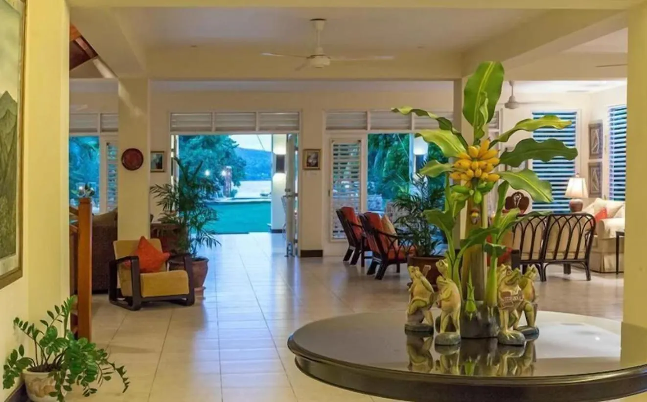 Coral Cove- Beachfront 5Bedroom Villa With Private Pool ديسكفري باي شقة